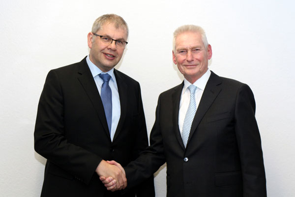 neuer Präsident Karlgünter Eggersmann mit Ehrenpräsident Walter Derwald k